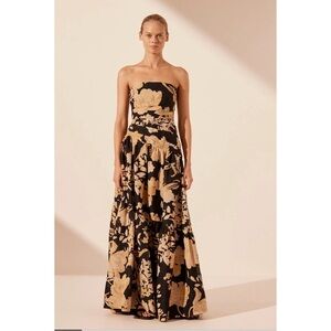 Elegant Black and Gold Floral Strapless Dress